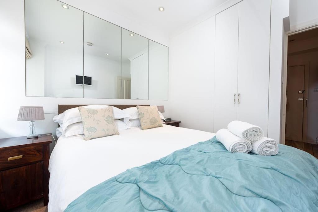Chic Apartment - Fabulous Central Location In Zone 1 Londen Buitenkant foto